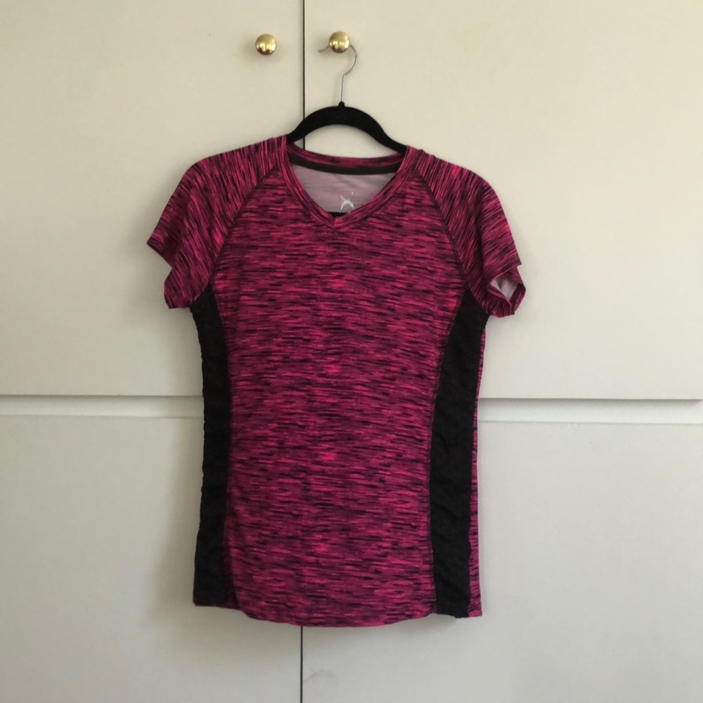 Athletic shirt